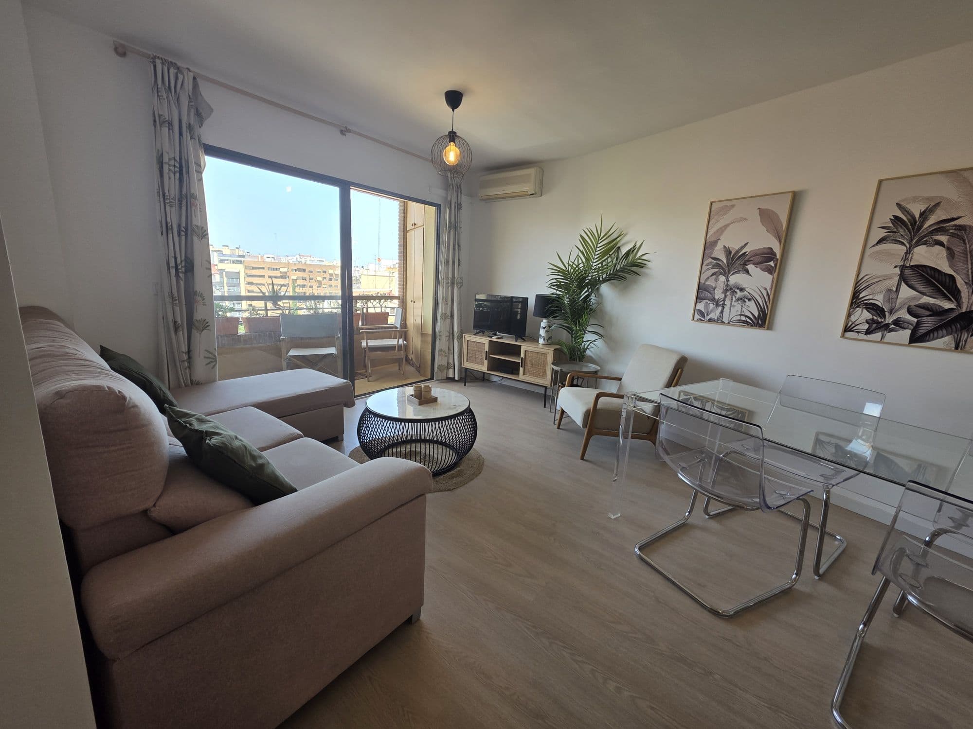 Huma - Modern apartment for rent in Valencia
