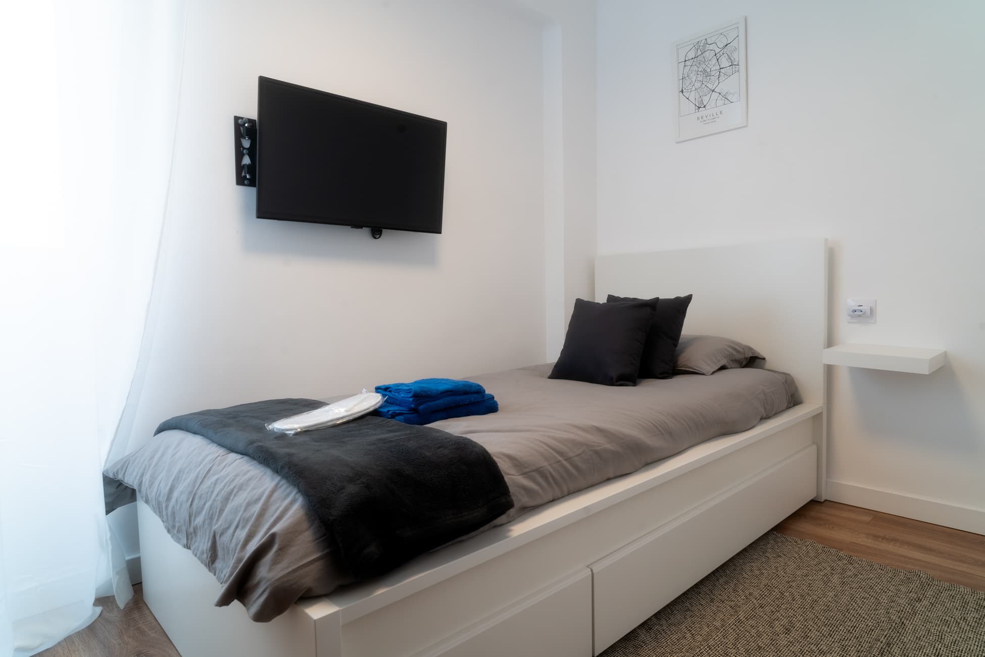 C.Sevilla bedroom - Coliving Valencia by Globexs (building Poeta)