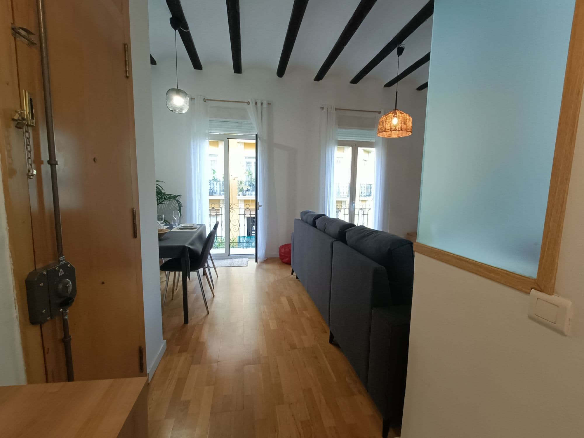 Cadiz 57 - Short term rental apartment in Valencia