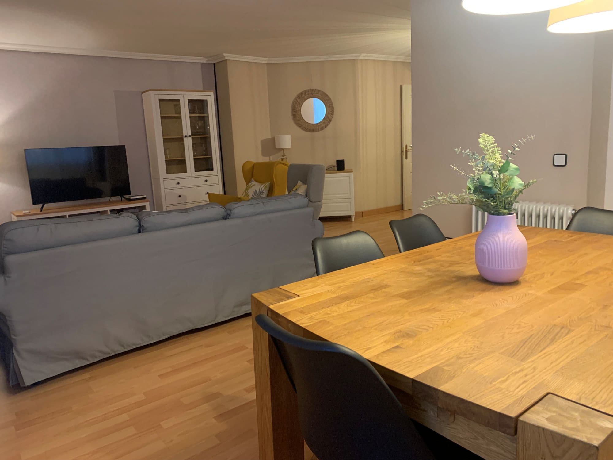 Pedro Rico - Modern expat apartment in Madrid