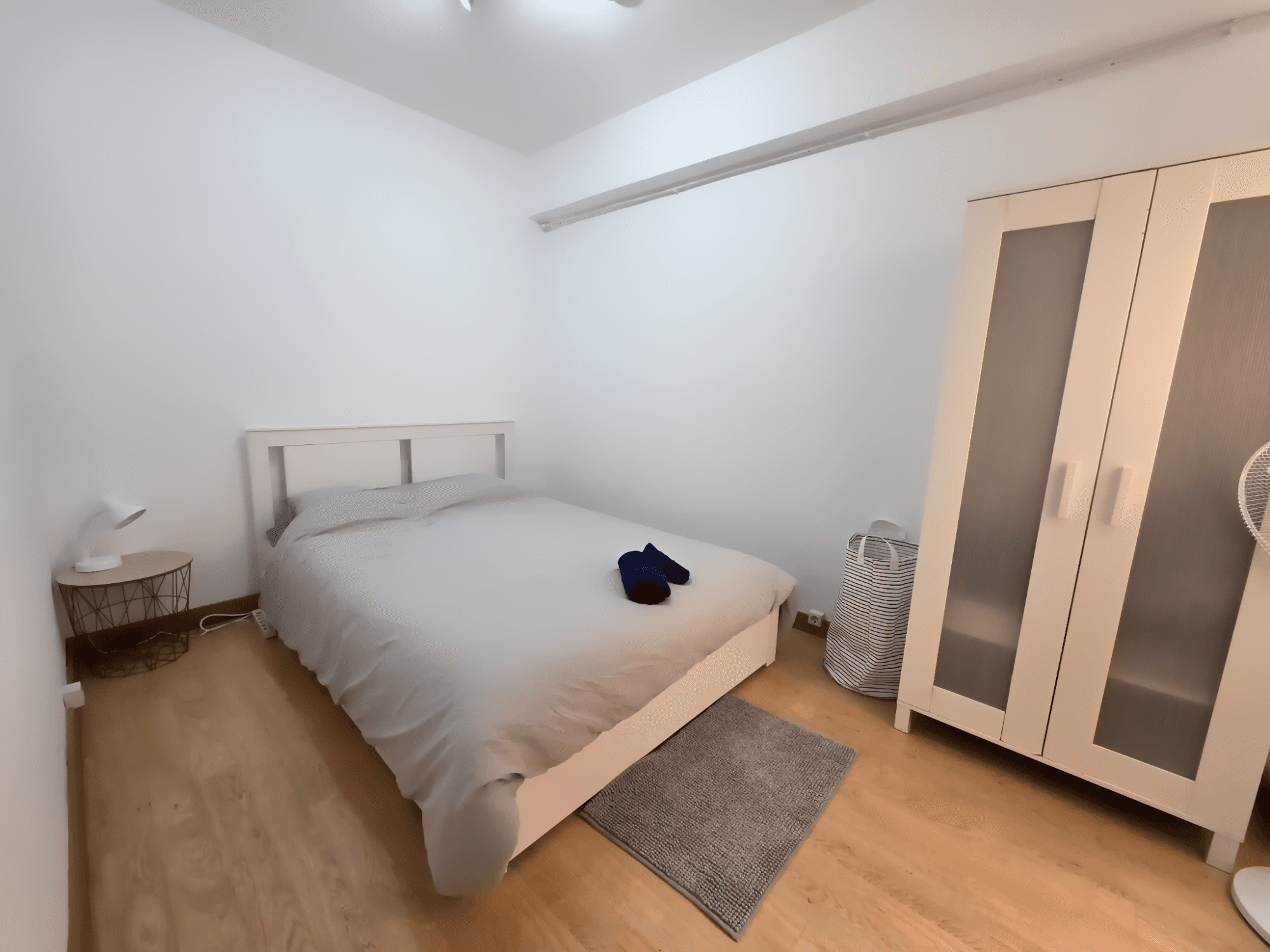 C.Madrid bedroom - Coliving Madrid by Globexs (building Bernabeu)