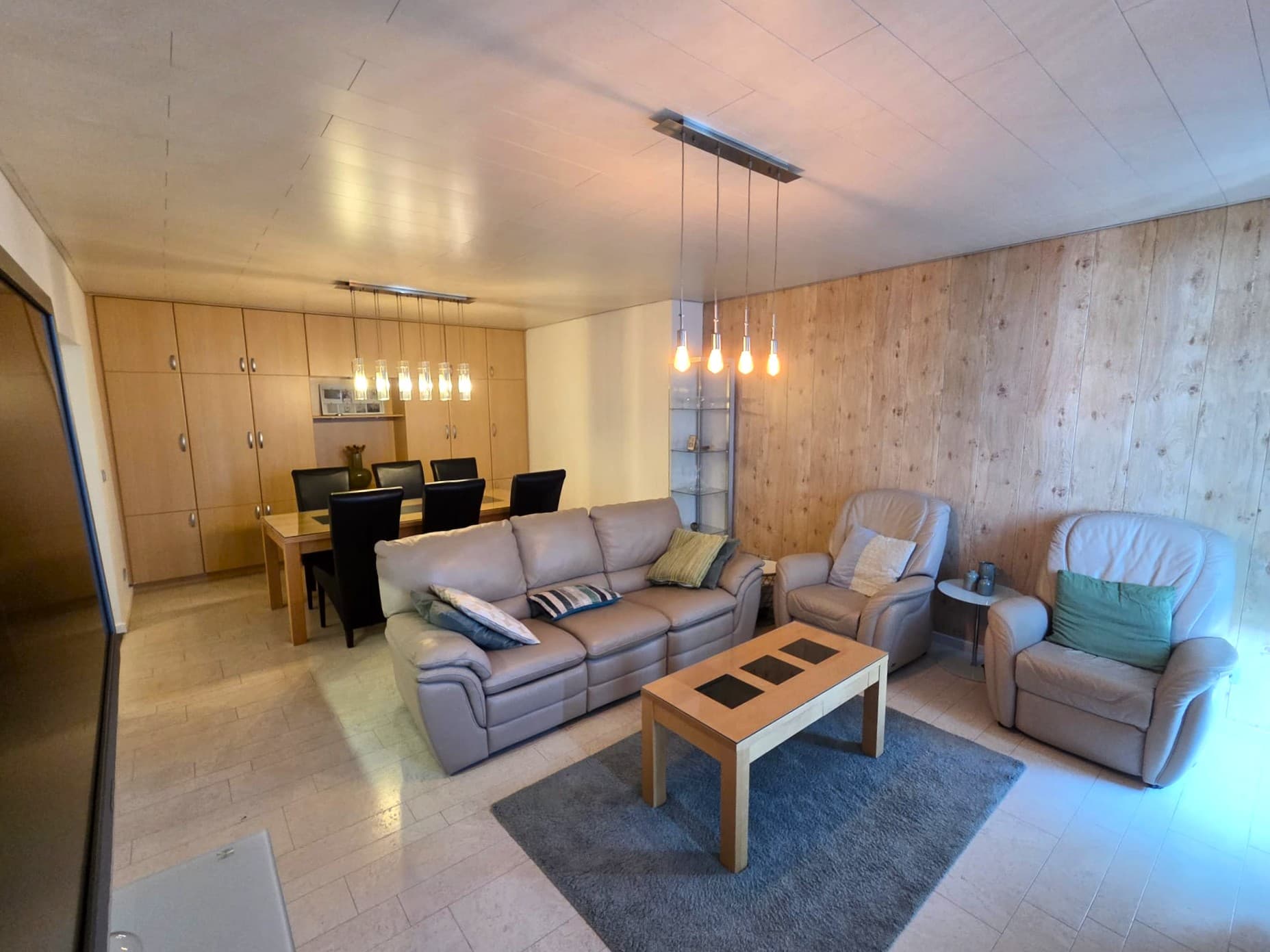 Sporthal – Stylish High-Rise with Skyline Views in Antwerp