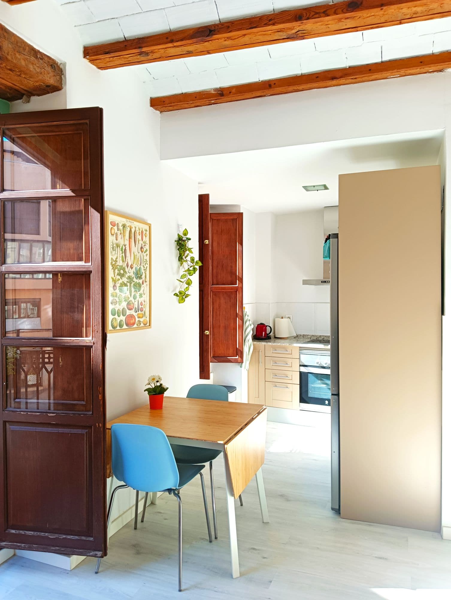 Padre Jofre – Bright and Authentic Apartment in Valencia