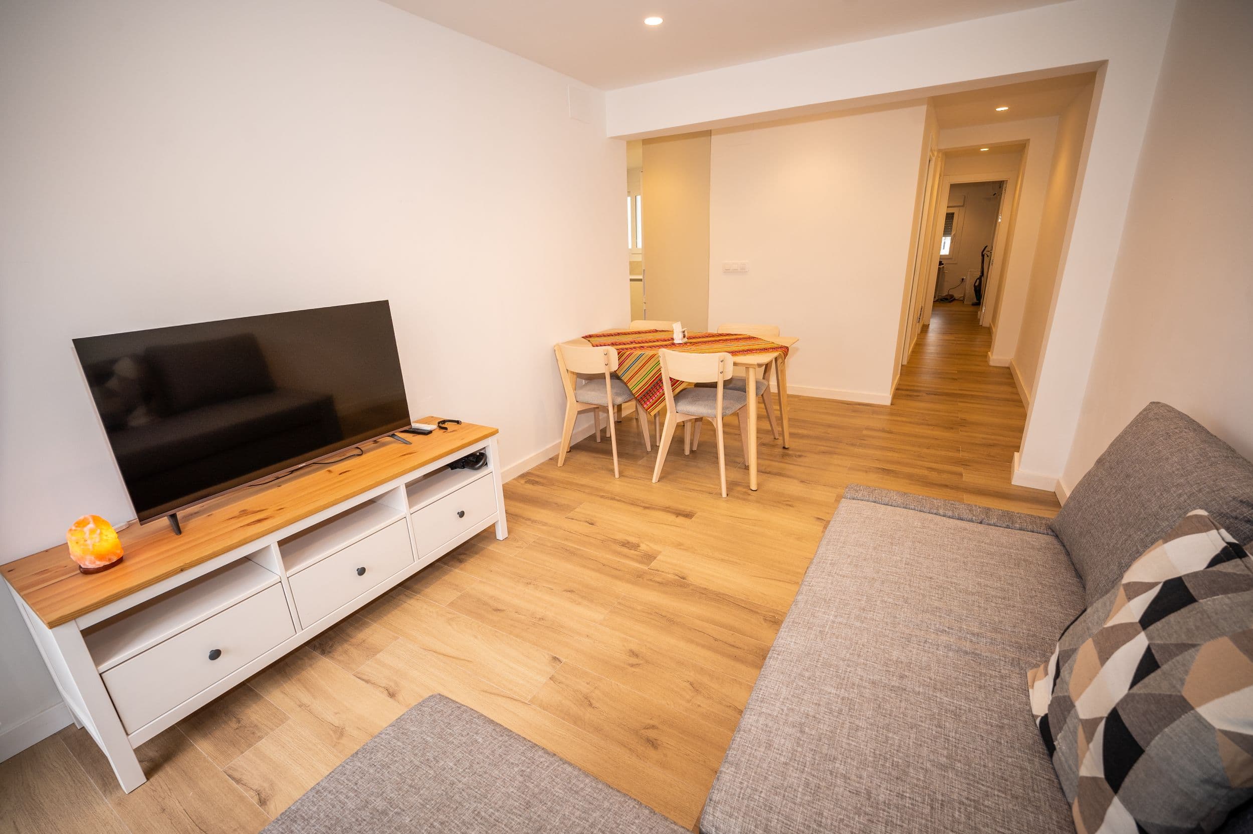 Duque de Gaeta - Modern Living for Professionals in Valencia