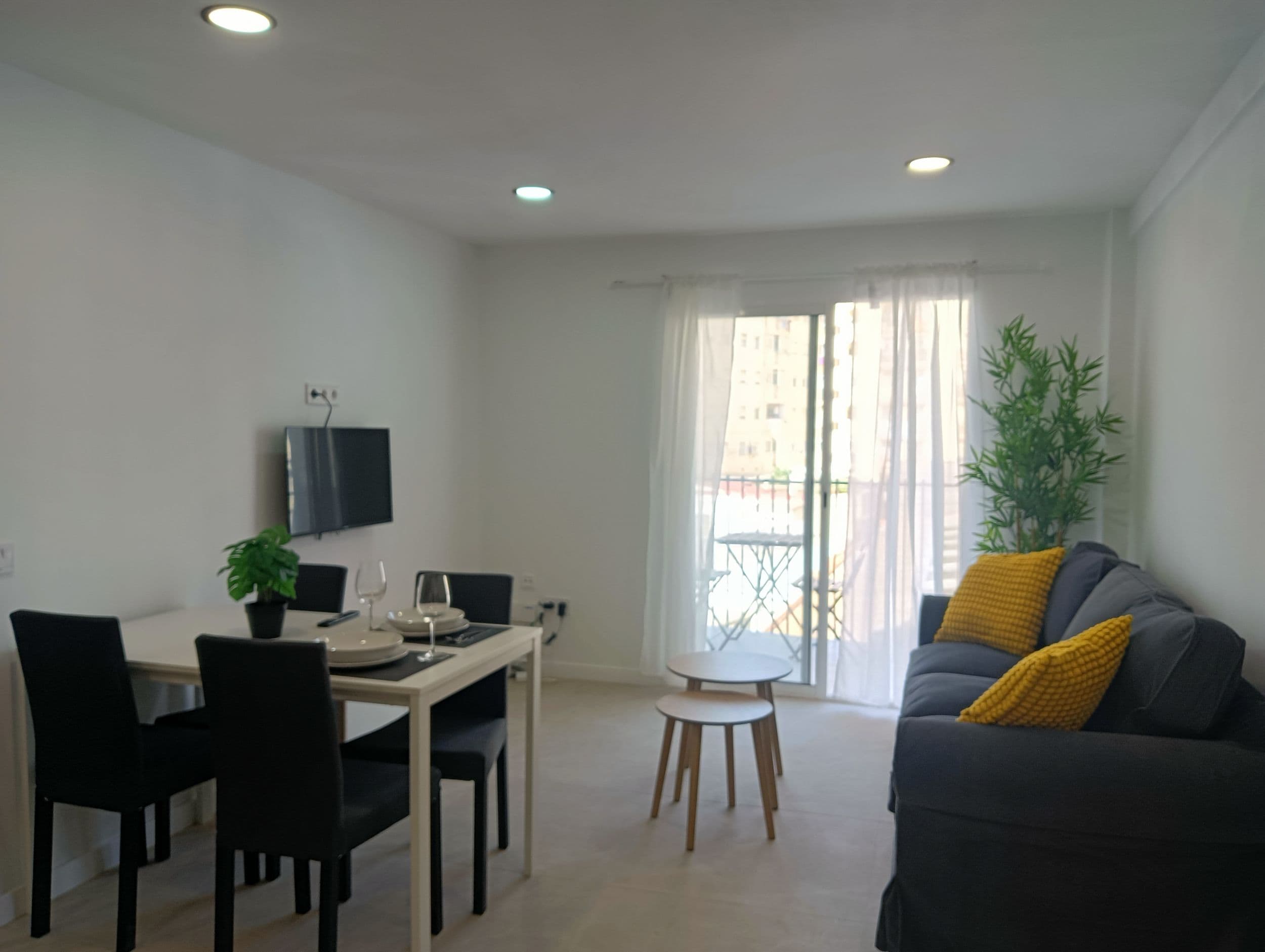 Simo 6 – Brand New Urban Retreat in Valencia
