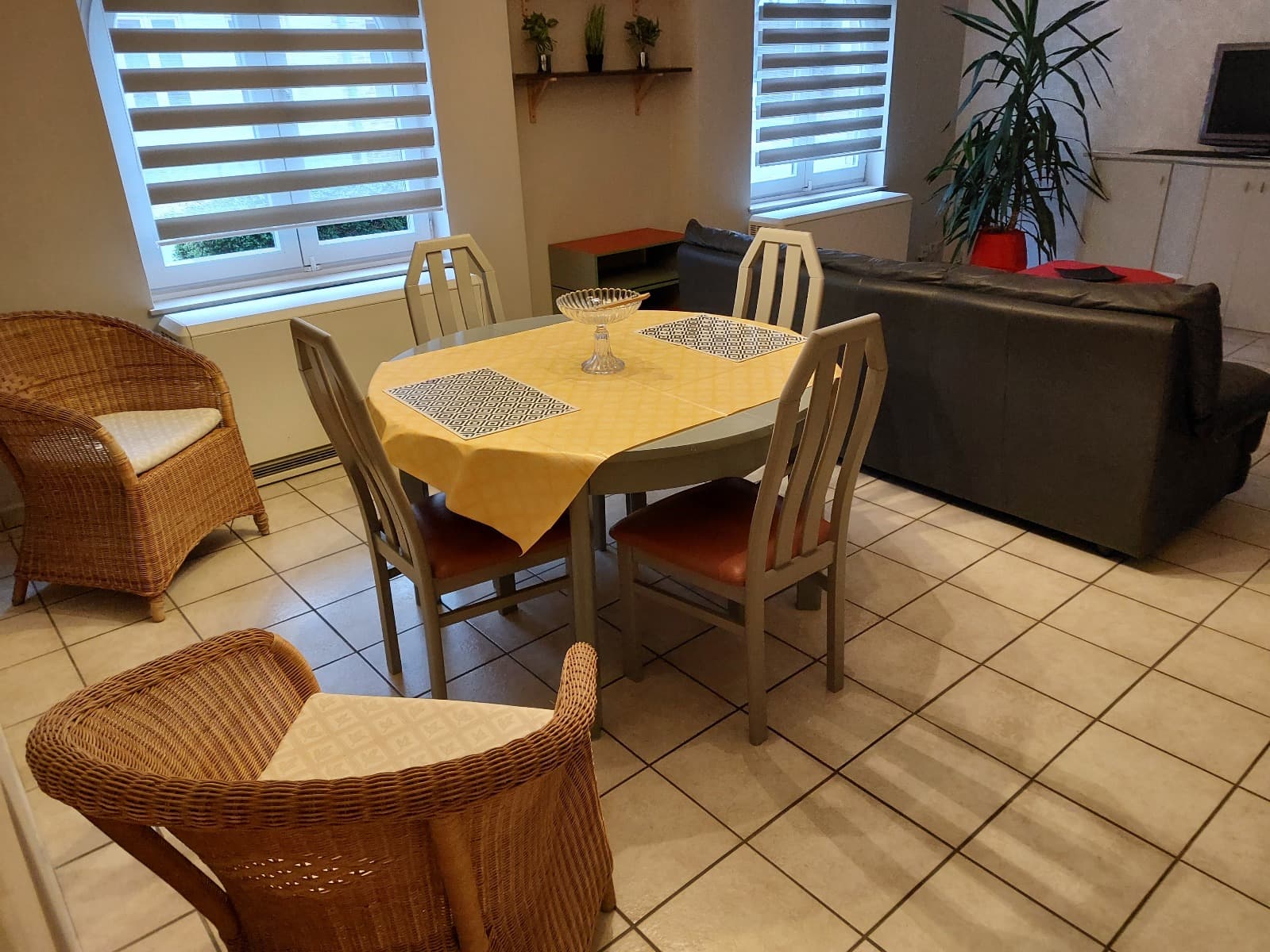 Merendree - Expat apartment with garden near Ghent