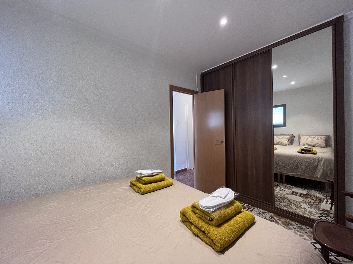 Bedroom apartment for rent valencia