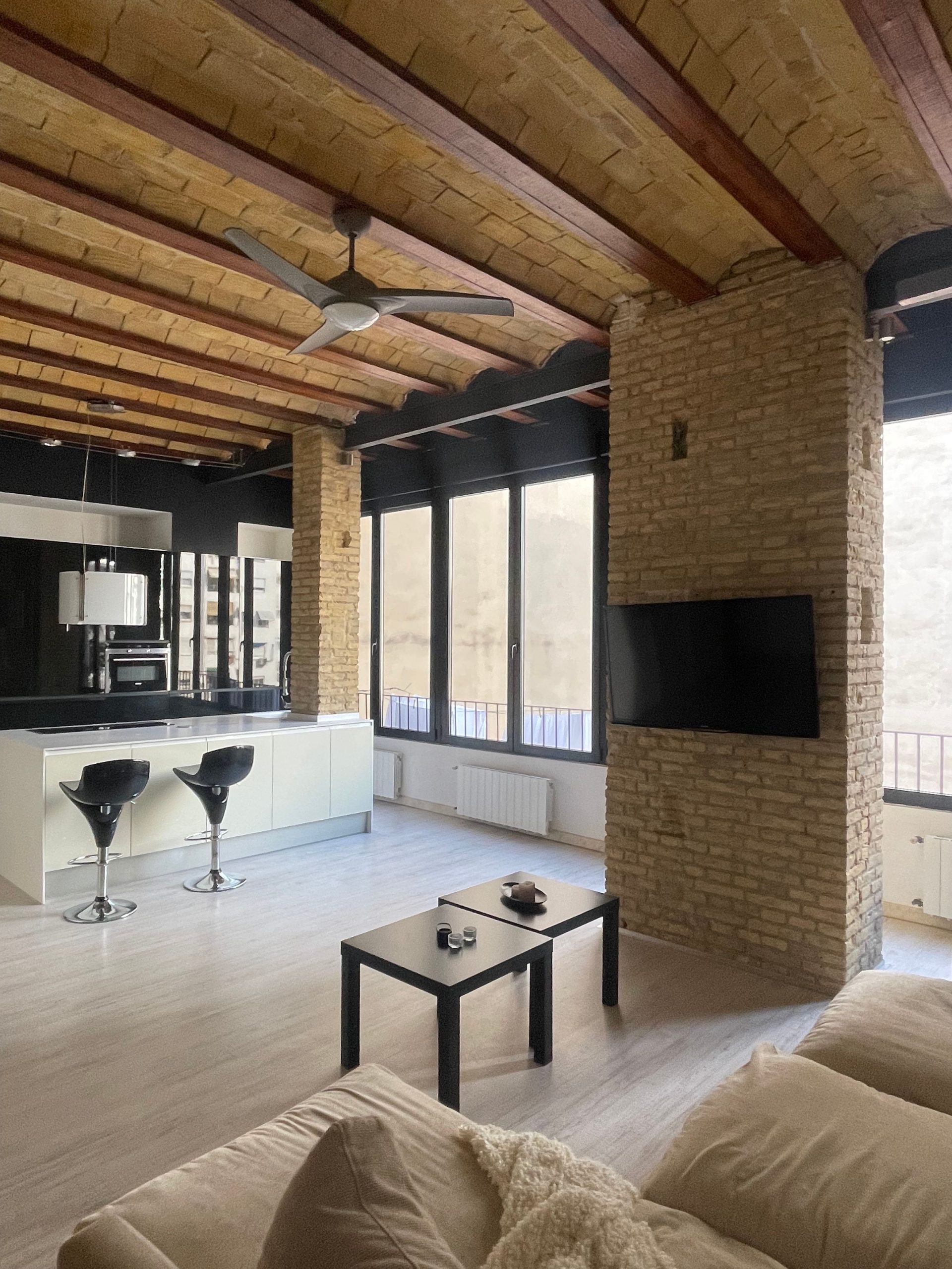 apartment-for-rent-in-valencia-livingroom