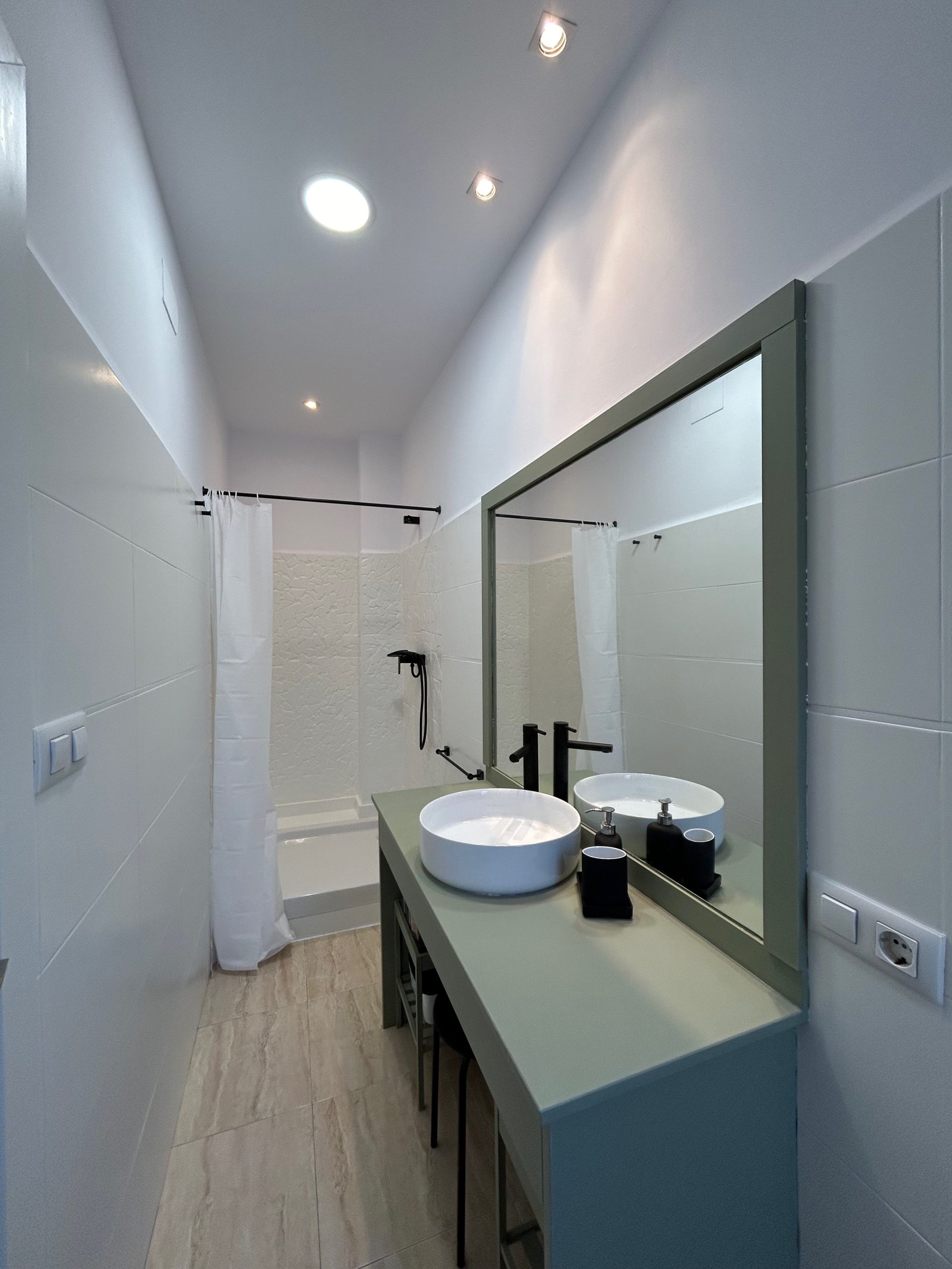 Bathroom Guillem 134 - Apartment for rent in Valencia 2